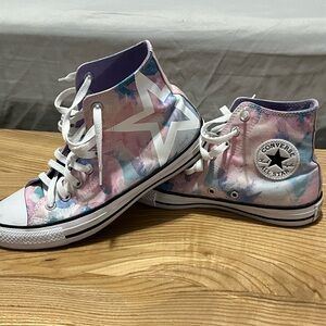 Women’s Converse High-Tops Pastel Floral size 9